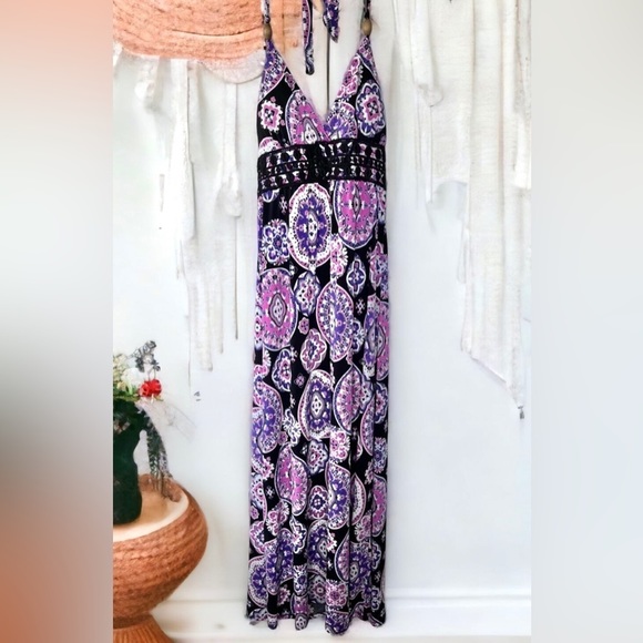 My Michelle • Beautiful Print Maxi Halter Dress • Large - Picture 1 of 8